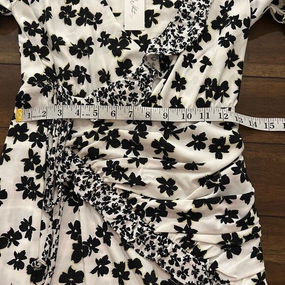 Love Whit Black White Floral Wrap Midi Dress Size XS NEW - Picture 7 of 11